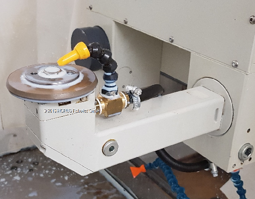 Cutting arm with an 83mm wheel