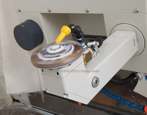 Integrated cooling on both sides